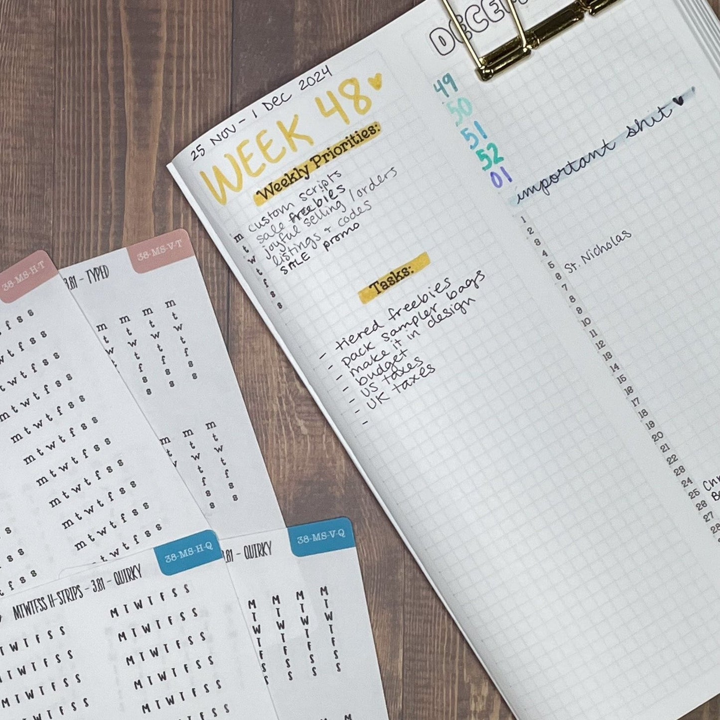 38.1mm MTWTFSS Vertical Strips show on page in Aura Estelle Weekly Vertical Classic a5 Planner