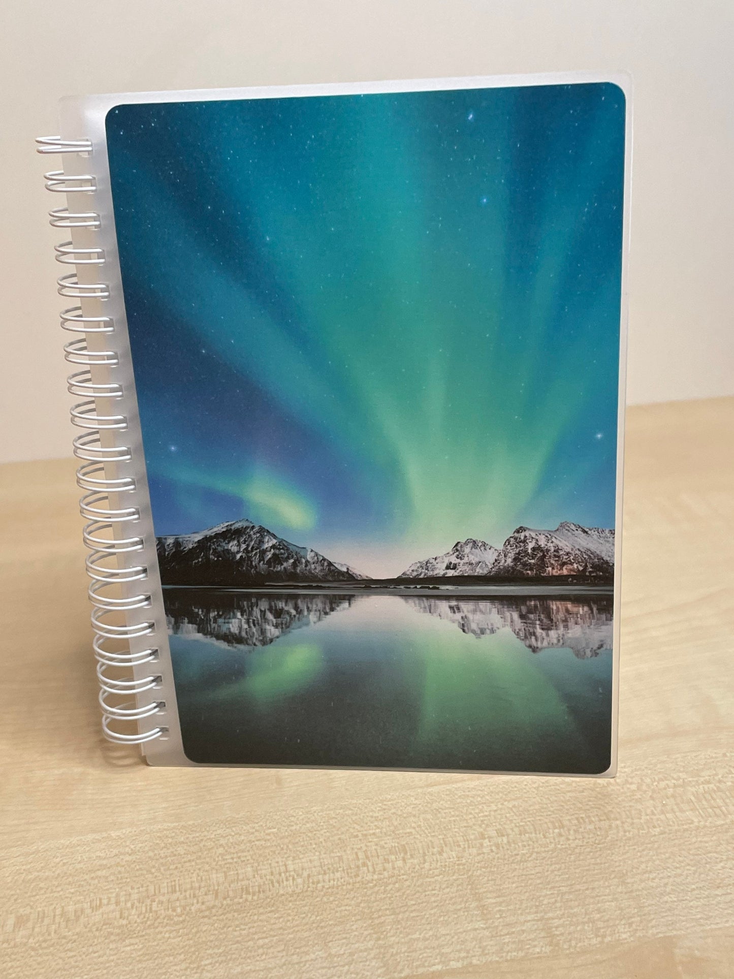 Northern Lights | Reusable Sticker Book | B6 | Silentbeauty Plans